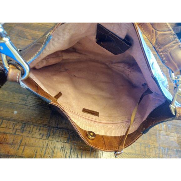 Matching Dooney & Bourke Croc Embossed Cognac Leather Med Cinzia Bag & Wallet - Picture 6 of 13